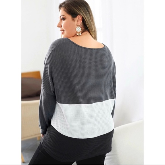 Grey and white colorblock long sleeve top, plus size 3XL, SHEIN - Picture 9 of 10